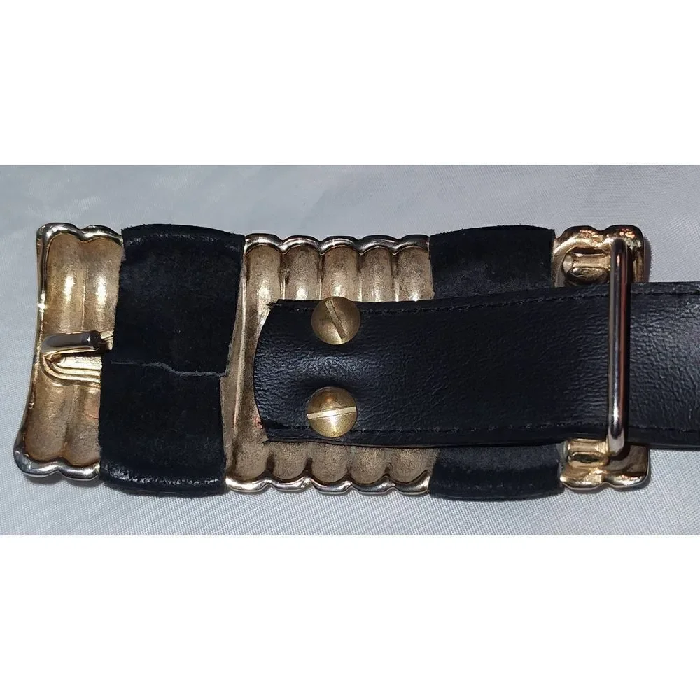 Leather Shop Genuine Leather women's belt # 2223 Size Small Black w gold hardwar